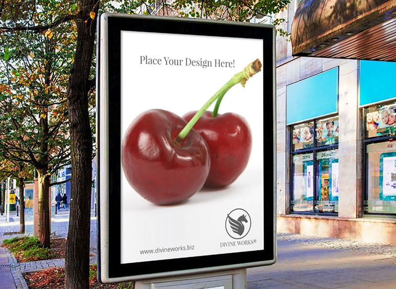 Free Outdoor Advertising Mock-up