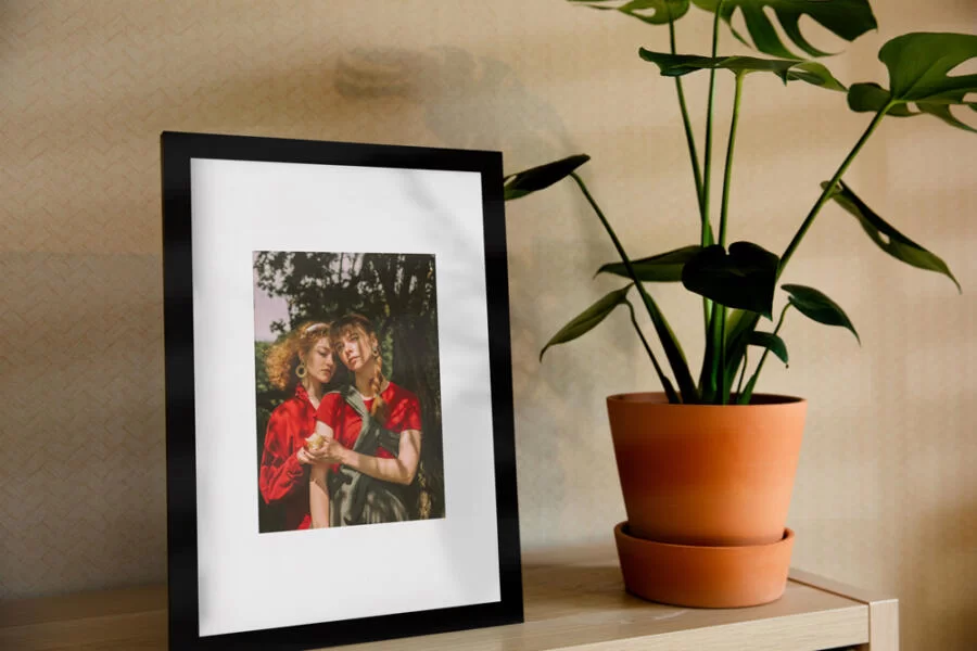 Picture Frame Free Mockup (PSD)