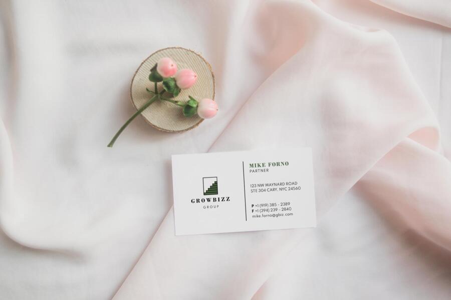 Free Sophisticated Business Card Mockup