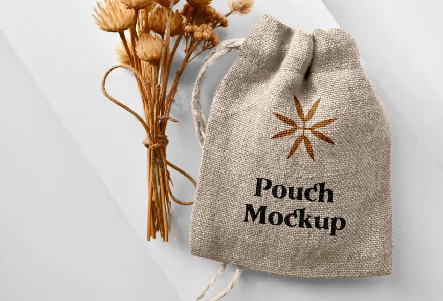 Small Pouch Free Mockup (PSD)